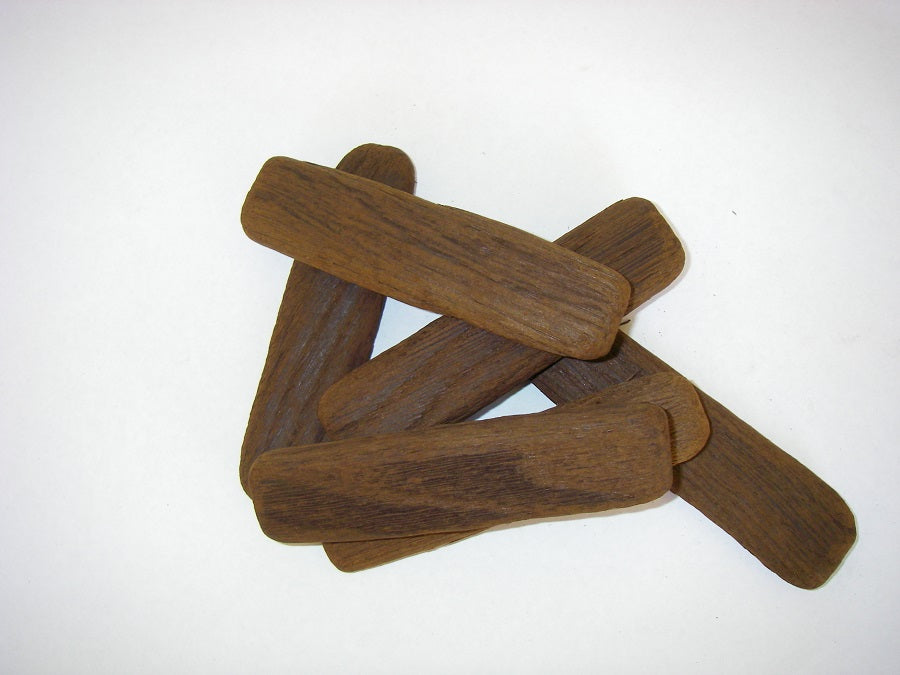 French Oak Dominoes 5kg Bag, Medium Toast